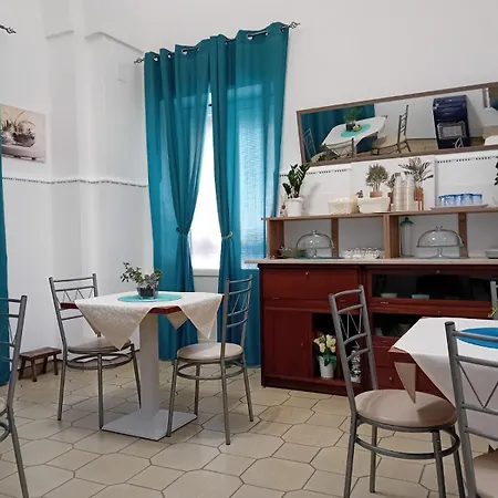 Corte Regina Esther Oda ve Kahvaltı 3*