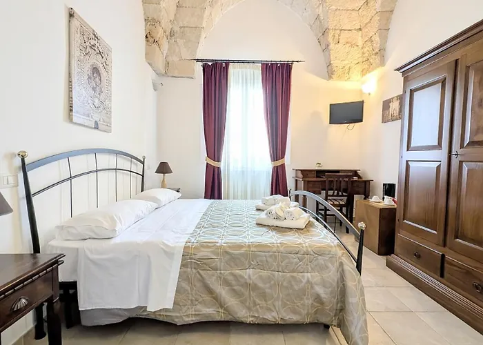 Corte Regina Esther Veglie