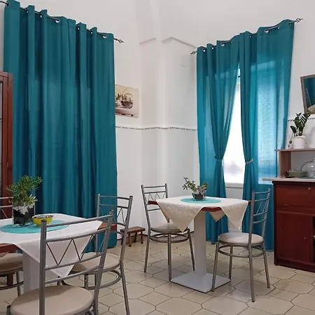 Corte Regina Esther ヴェーリエ