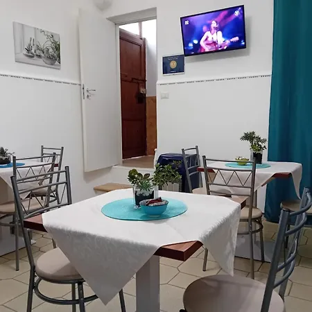 Corte Regina Esther Veglie