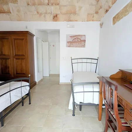 Bed & Breakfast Corte Regina Esther