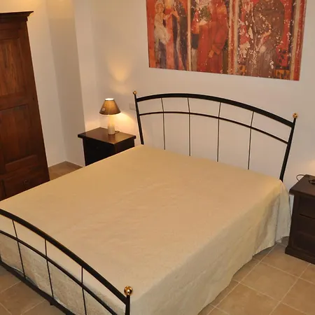 Bed & Breakfast Corte Regina Esther *