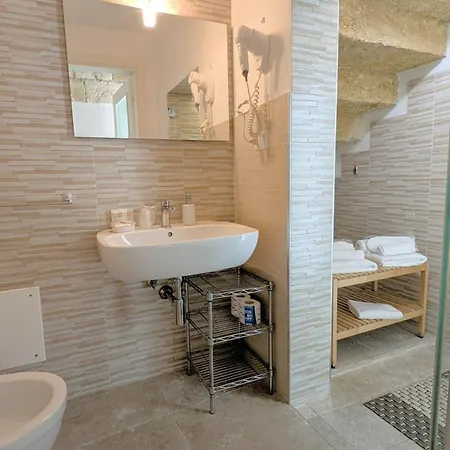 Corte Regina Esther 3* ヴェーリエ