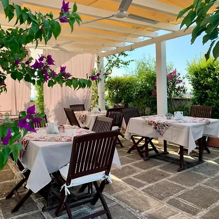 Corte Regina Esther 3* Veglie