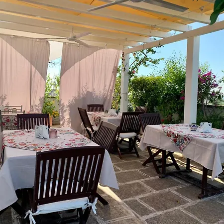 Corte Regina Esther 3* Veglie