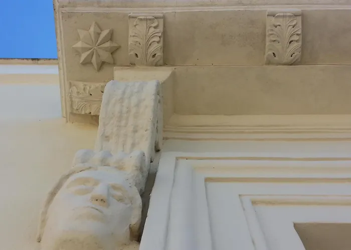 Corte Regina Esther 3*