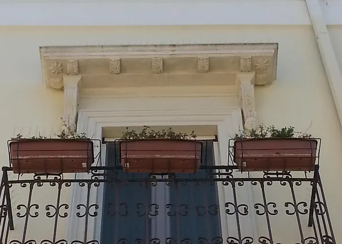 Corte Regina Esther Veglie